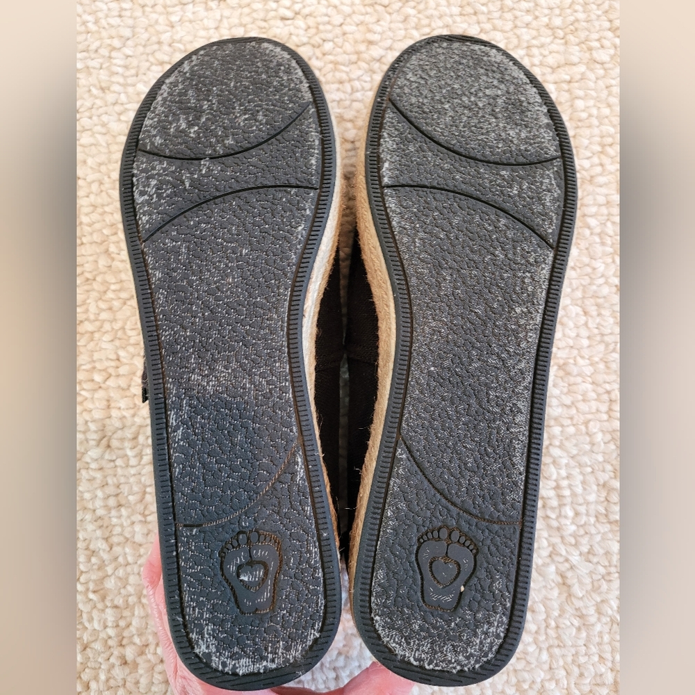 Bobs from Sketchers High Jinx Espradrille Wedge Slip On Womens size 9.5 Black. - Picture 8 of 8